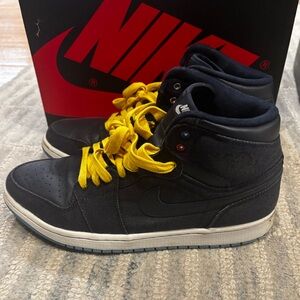 Air Jordan 1 Retro High Sneakers